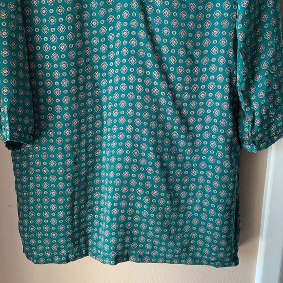 LA MORENA Green Printed Long Sleeve Mini Oversized Shirt Dress - Picture 5 of 7